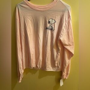 Peanuts Light Pink Long Sleeve Cotton Tee Snoopy Graphic NWT Size M.